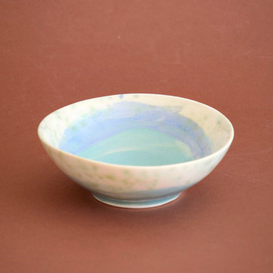Bol handmade din semi-porțelan multicolor, cu glazuri picturale.