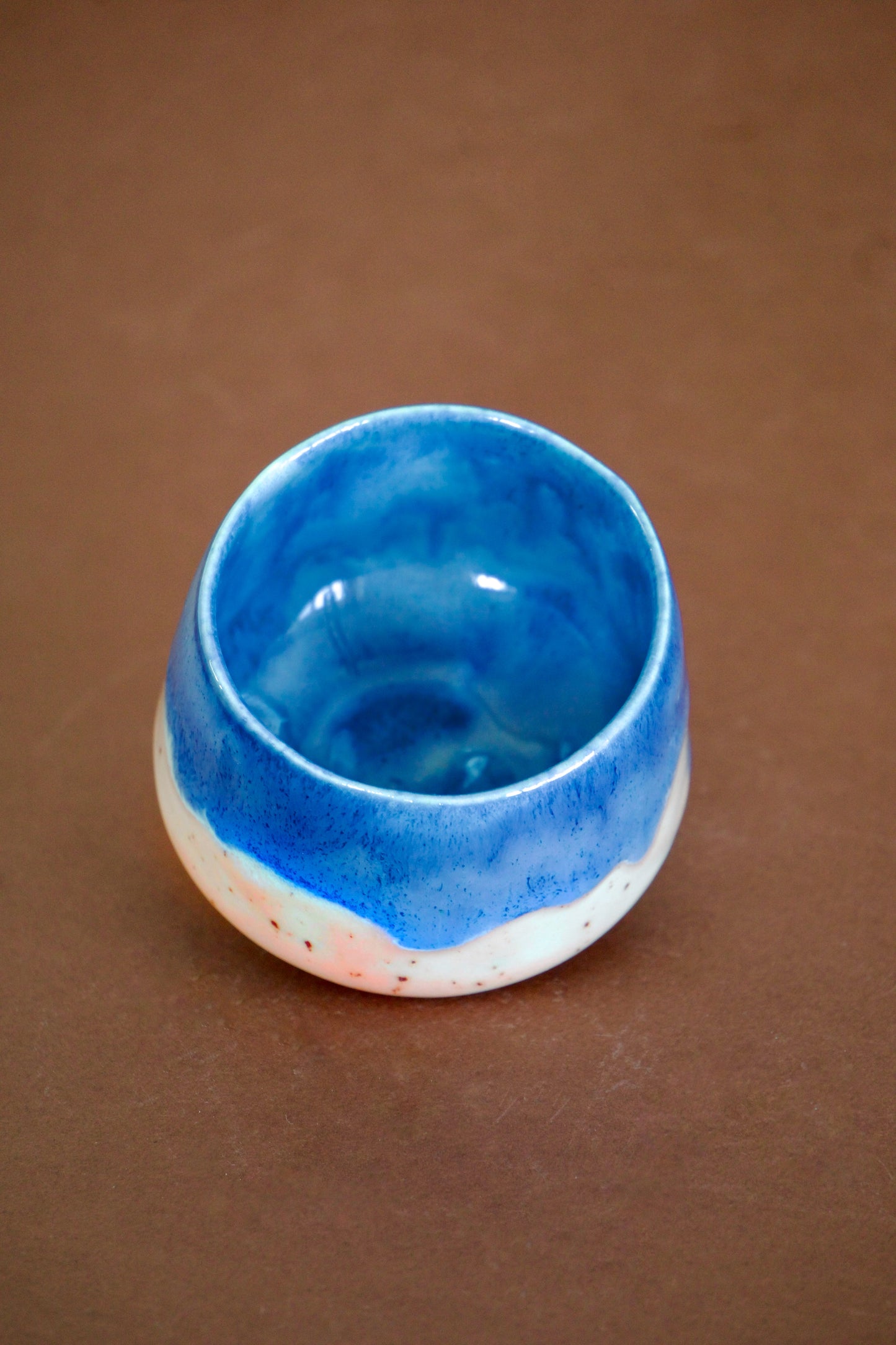 Cană espresso  – Albastru ultramarin & Coral | Ecluze Studio