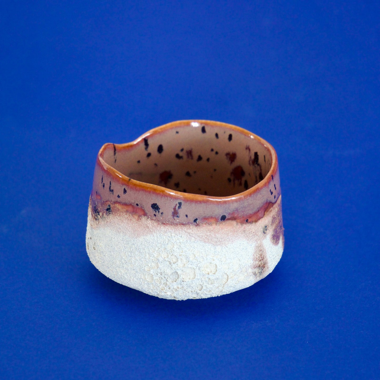 Cană espresso – Brun pastel & crem | Ecluze Studio