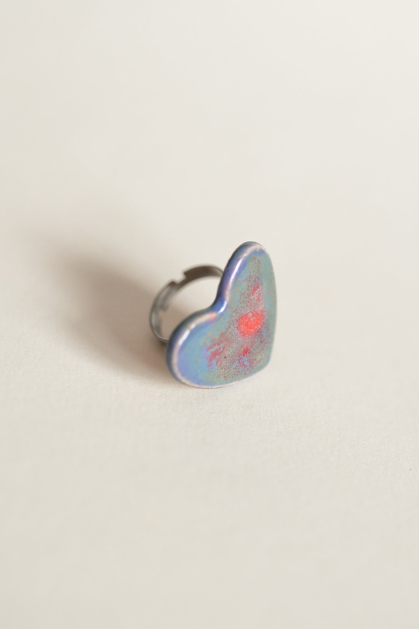 Inel inimă cu glazură iridescentă | Ecluze Studio