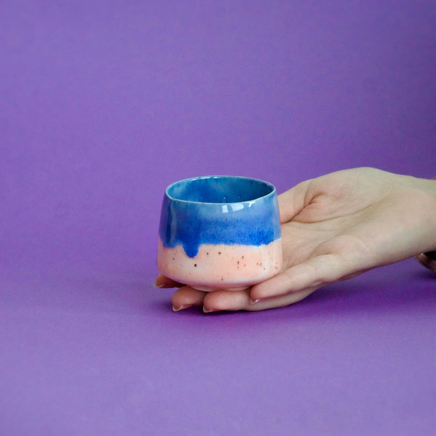 Cană espresso  – Albastru ultramarin & Coral | Ecluze Studio