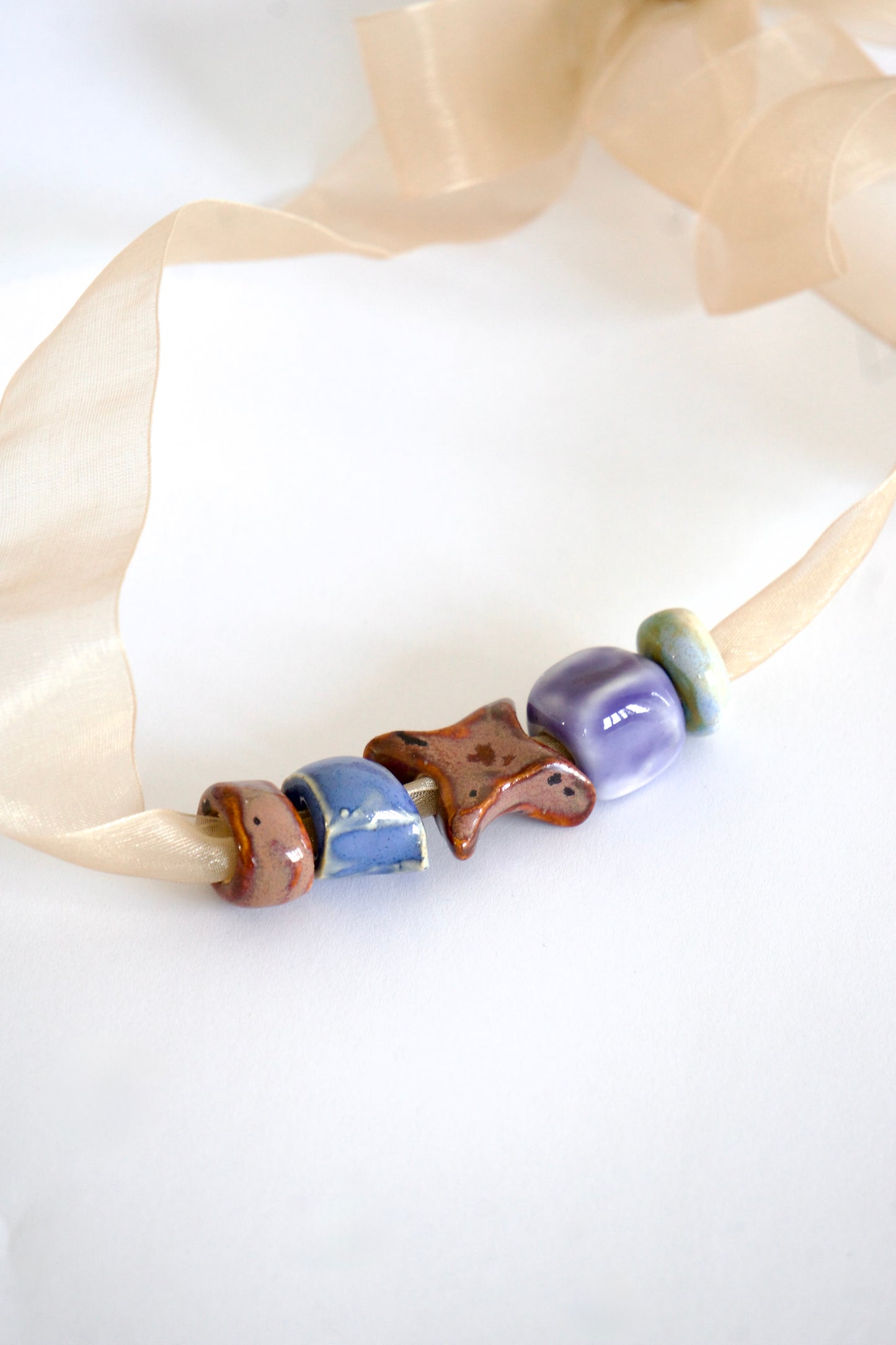 Colier cu mărgele din ceramică | Ecluze Studio