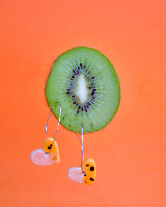 Cercei inimioare oranj din ceramică | Ecluze Studio