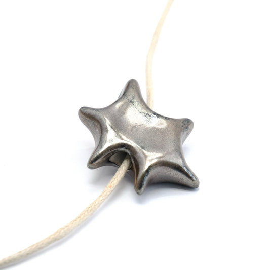 Charm din ceramică – Stea Gri metalic | Ecluze Studio