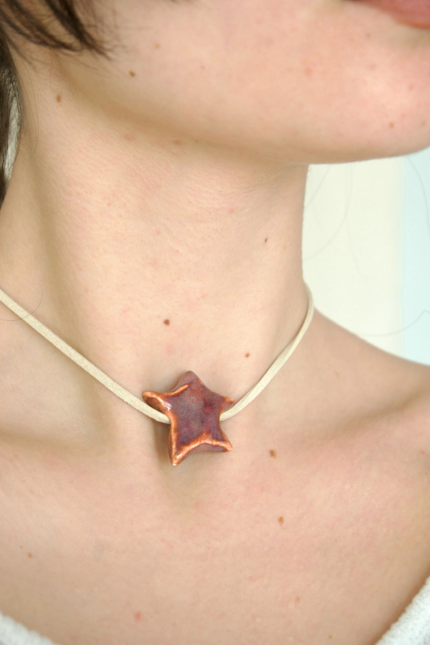 Charm din ceramică – Stea Burgundy & Bronze | Ecluze Studio